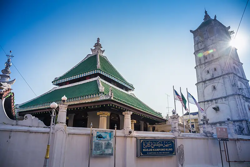 Kampung Kling Mosque on Harmony Street, a historic attraction in Malacca visited by tourists on a Malacca day trip.